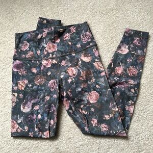 Lululemon 28” High Rise Wonder Under in frosted Rose Size 6
